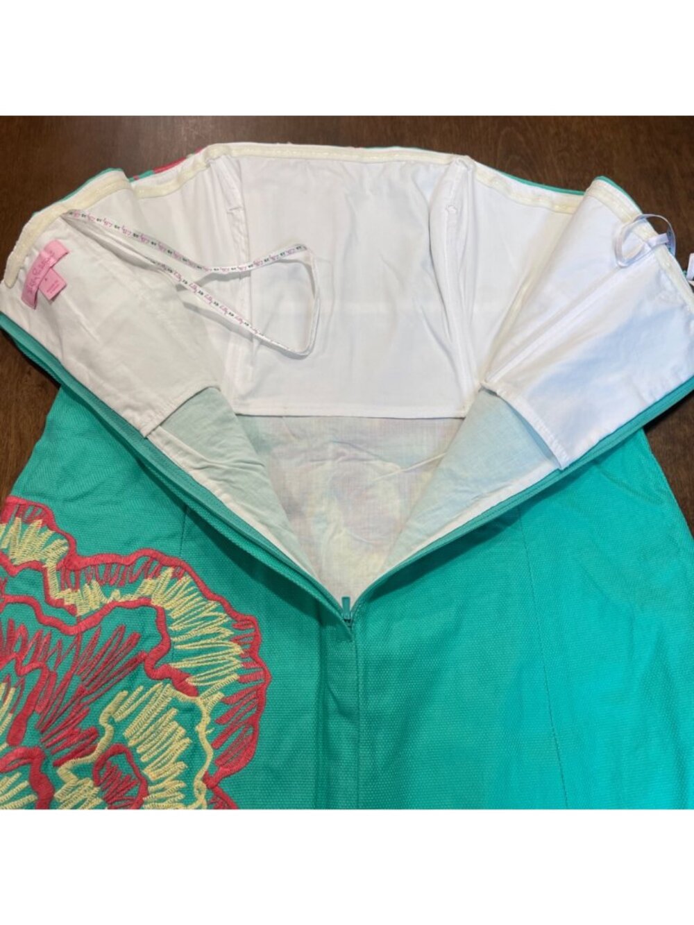 Lilly Pulitzer Strapless Sheath Dress Women's‎ Size 4 Embroidered Flowers Cotton - Picture 5 of 12